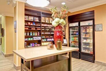 هتل Homewood Suites By Hilton Waterloo/st. Jacobs