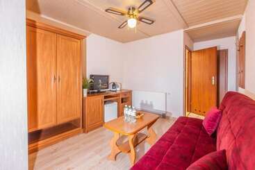 هتل Apartament Rades
