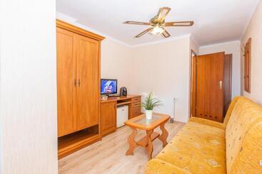 هتل Apartament Rades