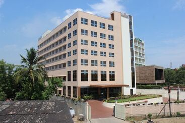 هتل Ramada By Wyndham Jamshedpur