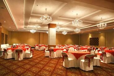 هتل Ramada By Wyndham Jamshedpur