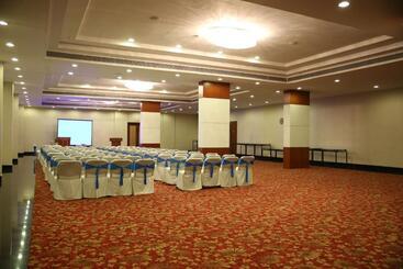 هتل Ramada By Wyndham Jamshedpur