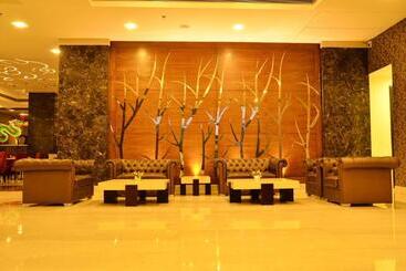 هتل Ramada By Wyndham Jamshedpur