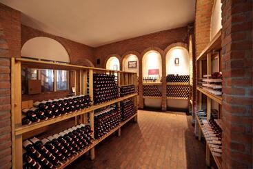 هتل Vinifera Vineyards