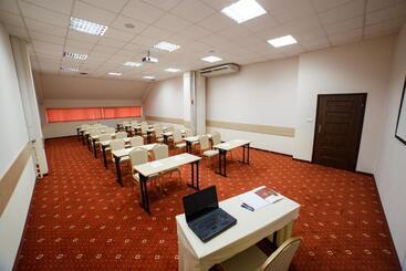 هتل Wellness & Spa Nowy Dwór