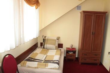 هتل Zajazd Skorpion B&b