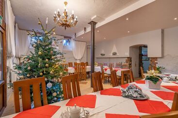 هتل Zającówka   Idealna Lokalizacja   Leśna Enklawa W Centrum Miasta! Sauna, Masaże, Zabiegi Spa!