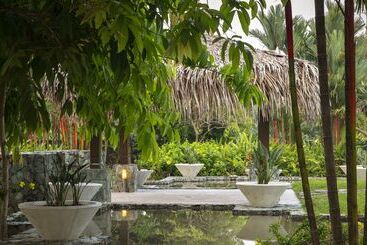 Indura Beach & Golf Resort Curio Collection By Hilton