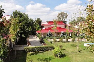 Vox Maris Grand Resort   Adults Only