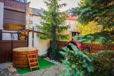 پانسیون Casa Maia