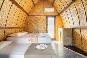 پانسیون Deep House Bungalows