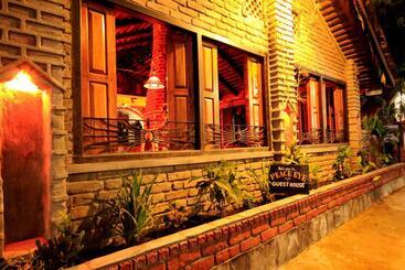 پانسیون Peace Eye Guest House