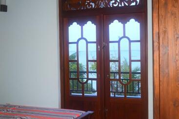 پانسیون Sri Lagoon Villa
