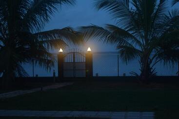 پانسیون Sri Lagoon Villa