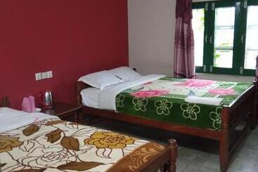 پانسیون Wild Horizons Guest House