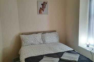 游客公寓 Rest House In Clayton Le Moors Accrington Free Wifi, Free Parking