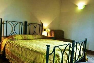 هتل Country House Carfagna