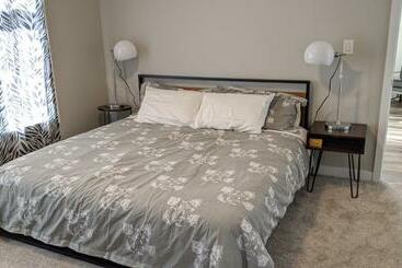 پانسیون Boardwalk Homes   Executive Guest Rooms & Townhomes