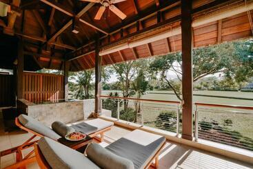 Anahita Golf & Spa Resort