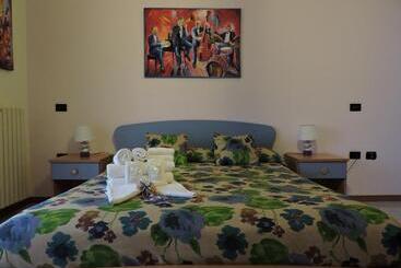 Art & Music B&b