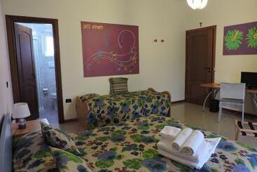 Art & Music B&b