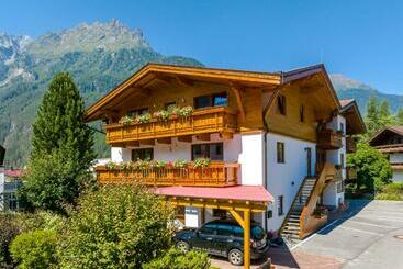 تختخواب و صبحانه Landhaus Franzelin
