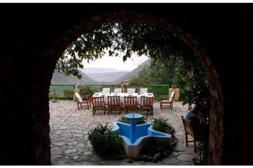 هتل Auberge Des Cascades Imouzzer   Paradise Valley