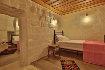 هتل Jacob S Cave Suites  Cappadocia
