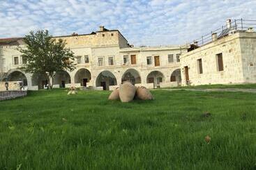 هتل Jacob S Cave Suites Cappadocia