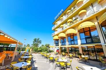 هتل Albergo Savoia