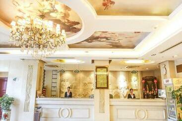 Vienna Hotel Nanyang People Road