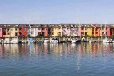 Refurbished Flat For 4 In Porto Santa Margherita