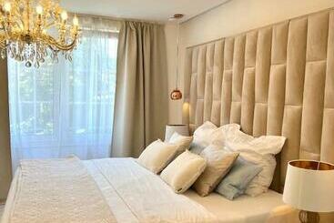 דירות לתיירים Kamin Und Fußbodenheizung, Luxrem Apartments Best In Homeoffice