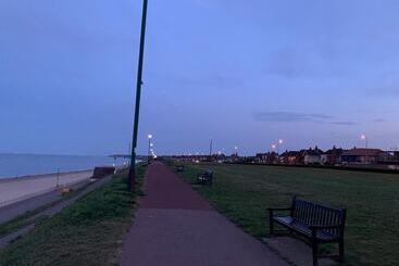 Newly Renovated 2 Bed House In Gorleston On Sea