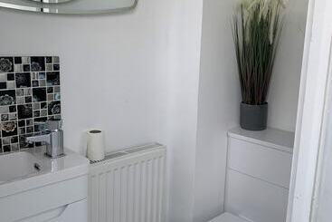 Newly Renovated 2 Bed House In Gorleston On Sea