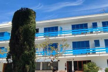 Area 340 Camper Park - Roda de Bara