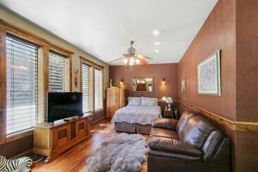 Safari Cottage