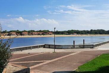관광객 아파트 Appartement Avec Vue Sur Le Lac