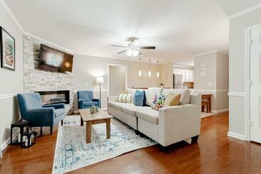 شقق خاصة سياحية Dutch Creek Cottage  10 Mins To Lake Murray!