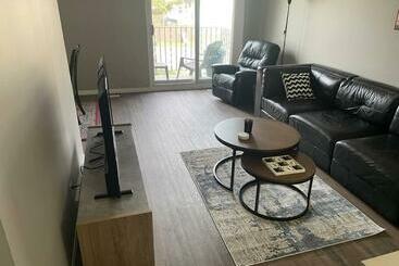 Spacious 2 Bedroom Apartment