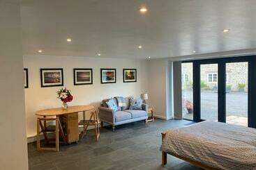 ツーリストアパートメント Fantastic Refurbished Studio With Croquet Lawn, Nr Lyme Regis