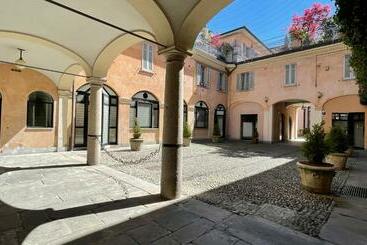 آپارتمانهای توریستها La Corte Barnaba