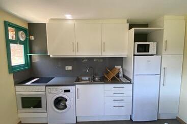 Cal Tòfones, 1er 1a. Apartament Turístic A Borredà, 08619barcelona