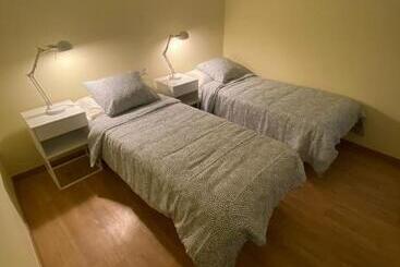 Cal Tòfones, 1er 1a. Apartament Turístic A Borredà, 08619barcelona