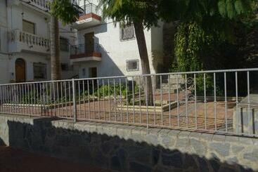 شقق خاصة سياحية Casa Margarita Charming Character Cottage In Bedar, Andalusia