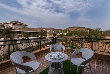 Stayvista S Moonlit Hills   Retreat With Pool, Scenic View, And Indoor Games