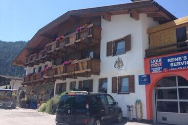 تختخواب و صبحانه Landhaus Engadin