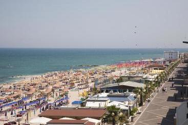 Bianchi Hotel & Residence