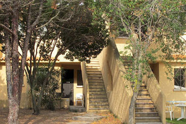 هتل Residence Baia Santa Reparata