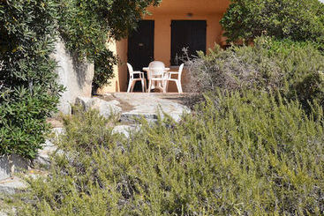 هتل Residence Baia Santa Reparata